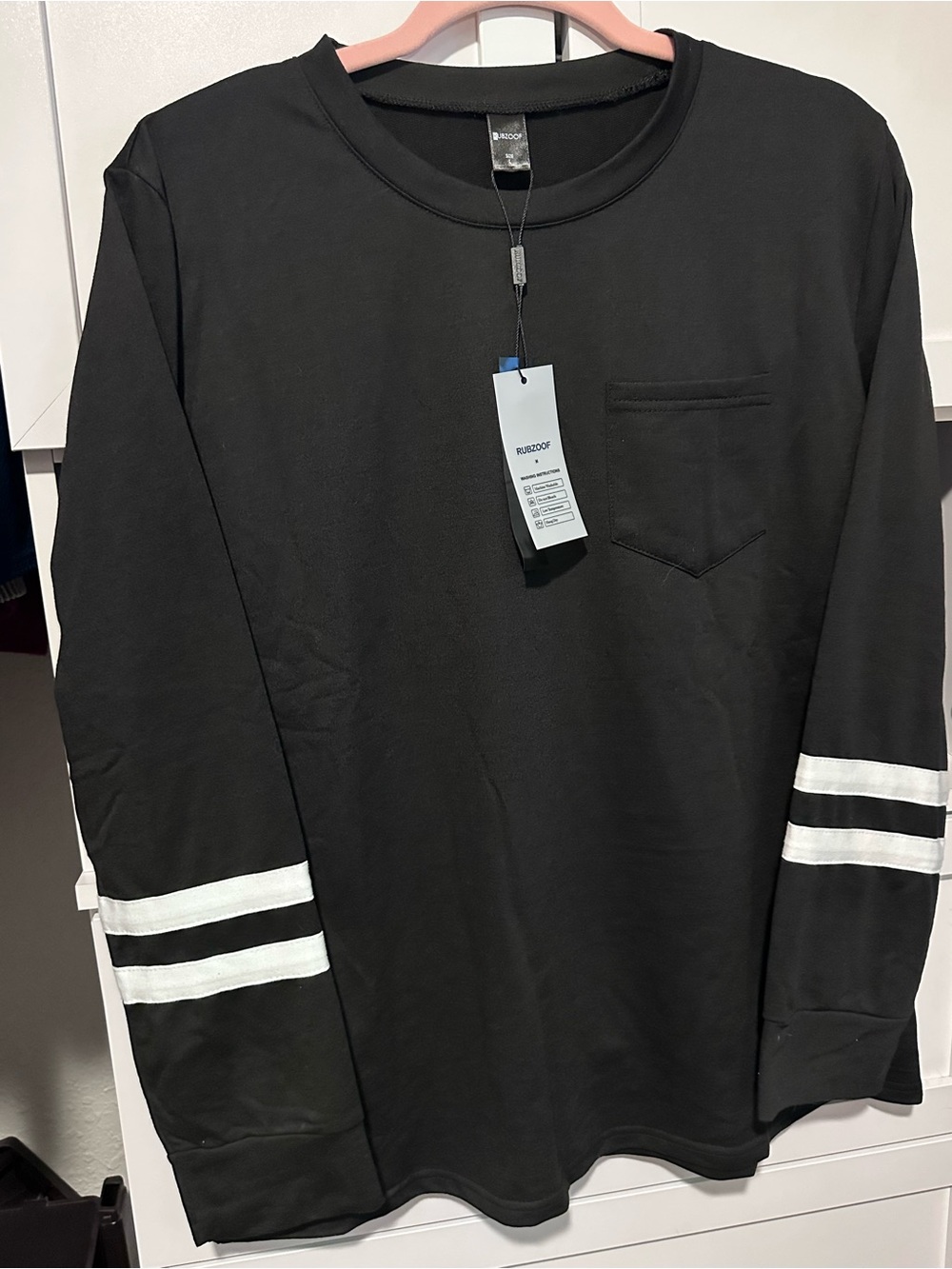 RUBZOOF Black White Varsity Stripe Long Sleeve Pocket Top Size L NWT - Picture 3 of 7
